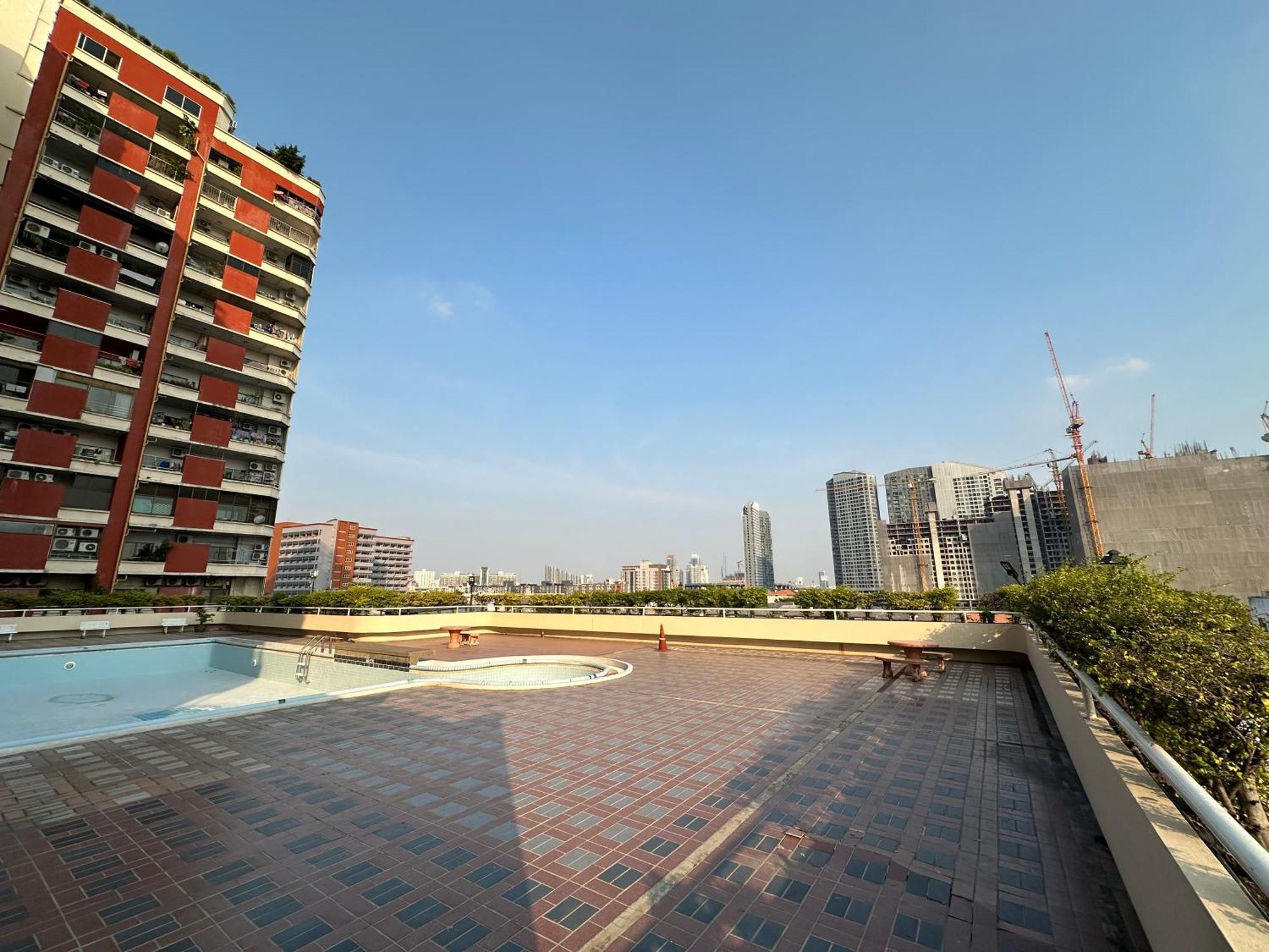 Апарт отель Country Complex Bangna Бангкок Экстерьер фото